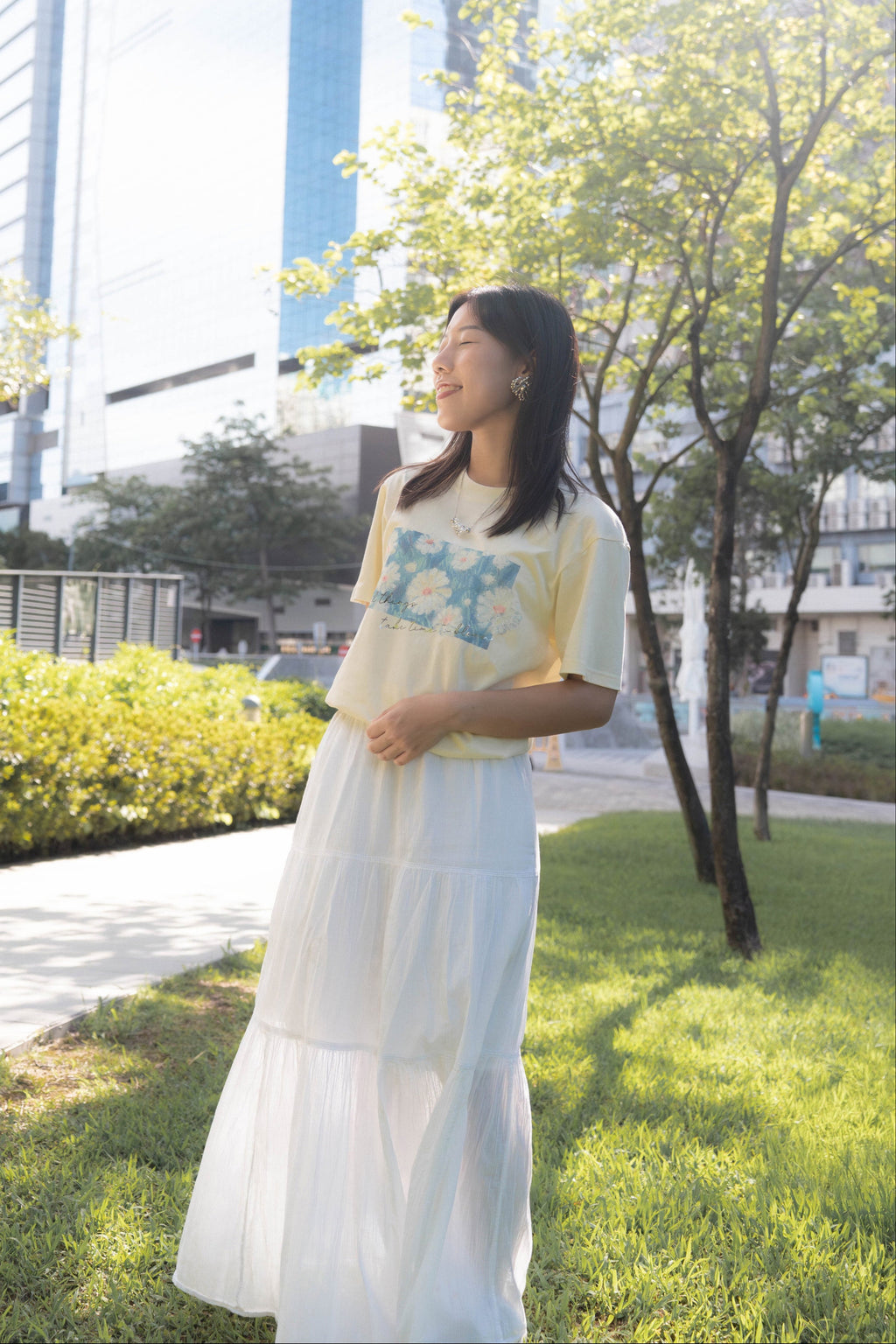 Blooming 燙銀花花T【奶油色】