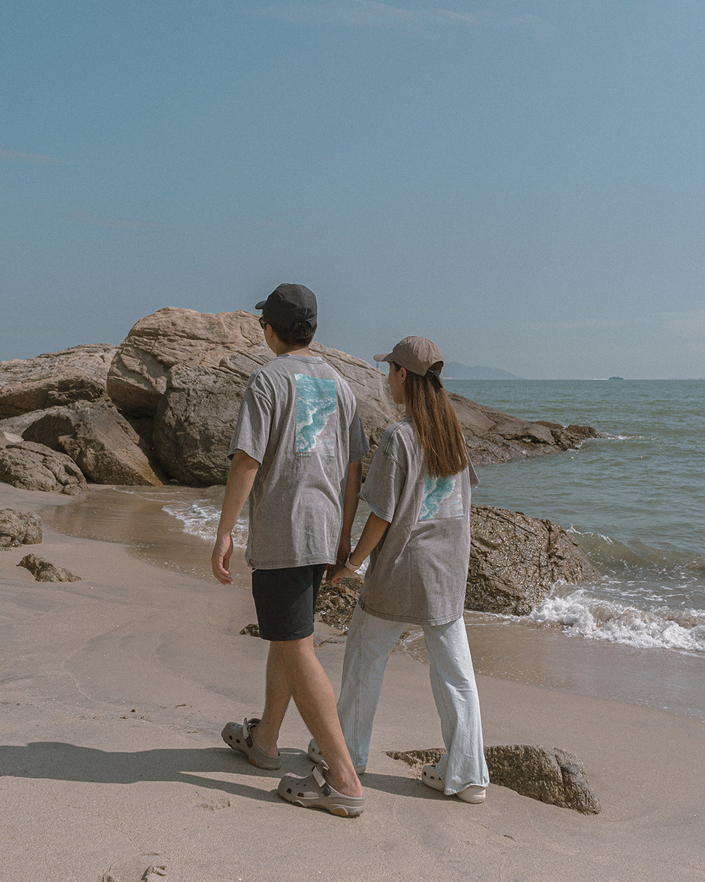 "Go with the Flow" 洗水T shirt【水泥灰】